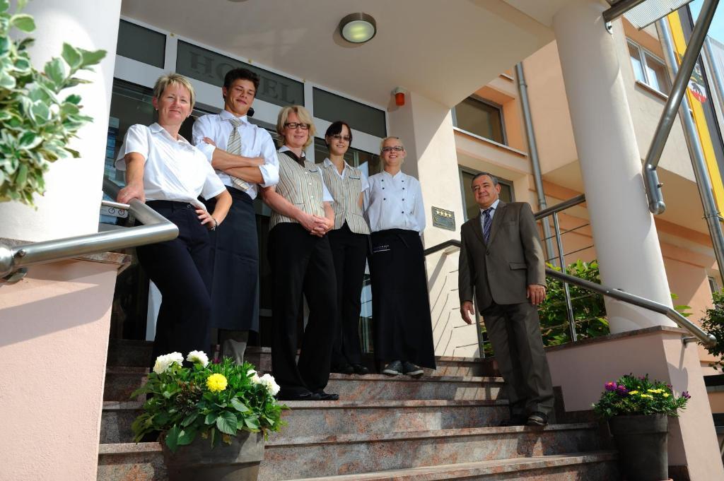 Hotel Stadt Naumburg מראה חיצוני תמונה