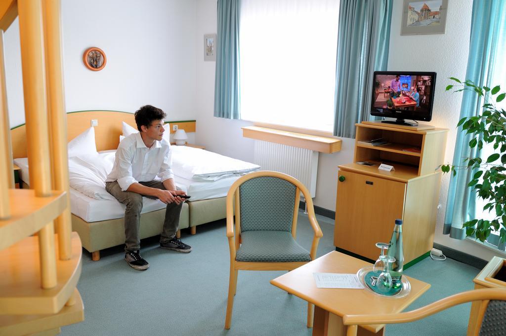 Hotel Stadt Naumburg מראה חיצוני תמונה